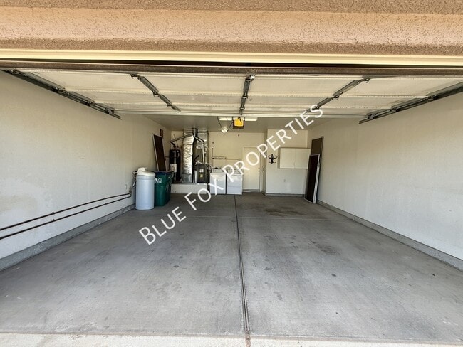Building Photo - 7992 W Cottonwood Wash Wy
