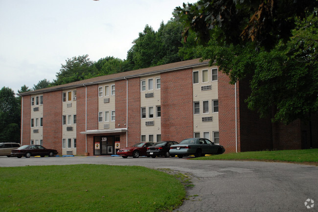 Building Photo - Mishoe Towers Apartments