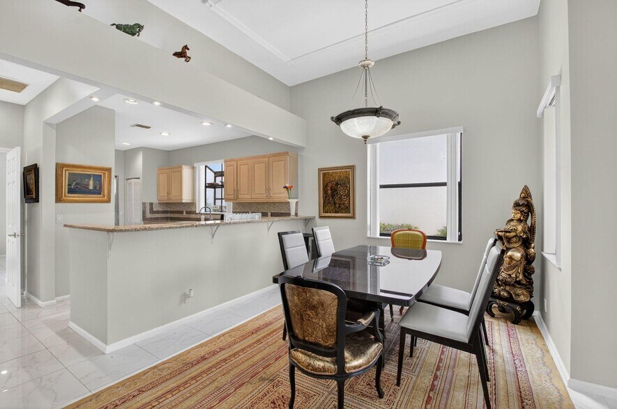 Building Photo - 4465 Barclay Fair Way