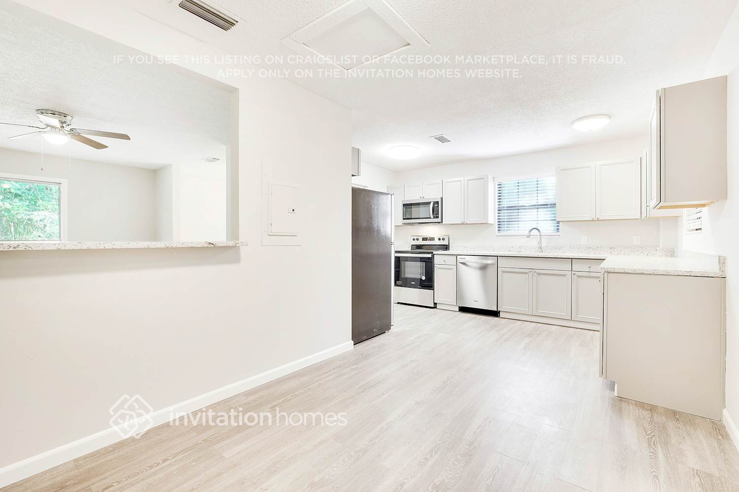 Building Photo - 2203 Burpee Dr