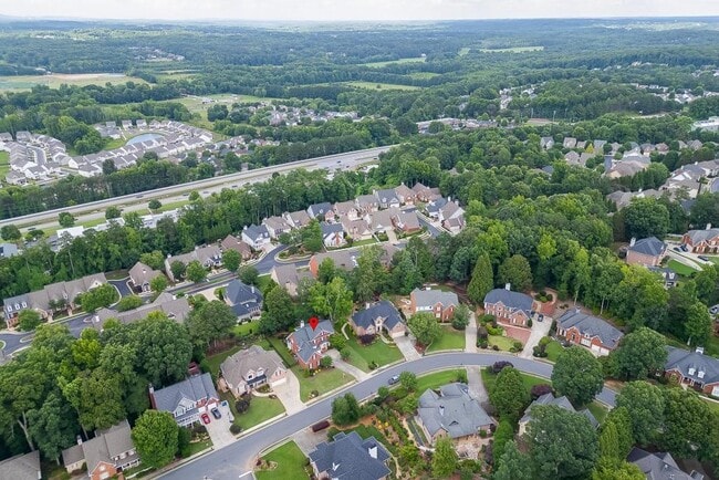 Building Photo - 2885 Towne Village Dr NW