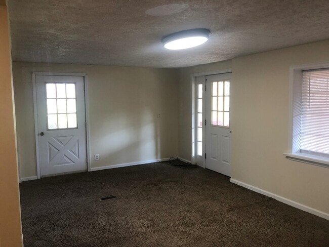 Building Photo - Hopewell 3 bd Rental Home