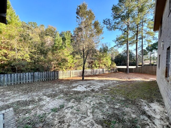 Building Photo - 68 Hemingway Ln