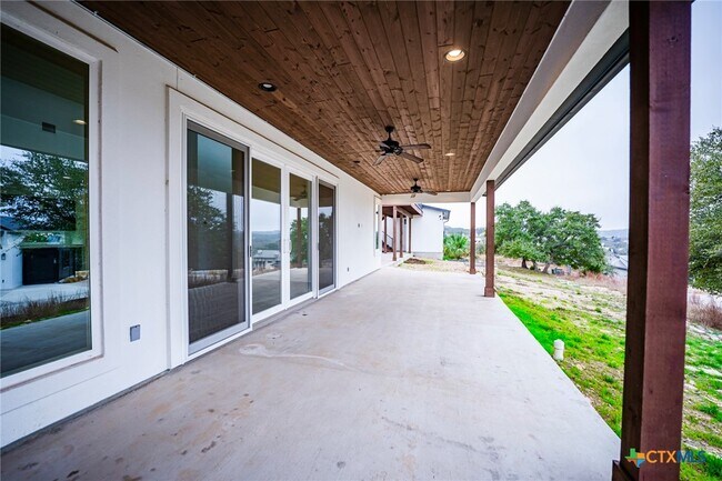 Building Photo - 2109 Bella Vista