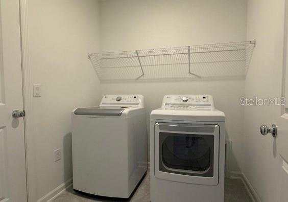 Building Photo - 5781 Gingham Dr