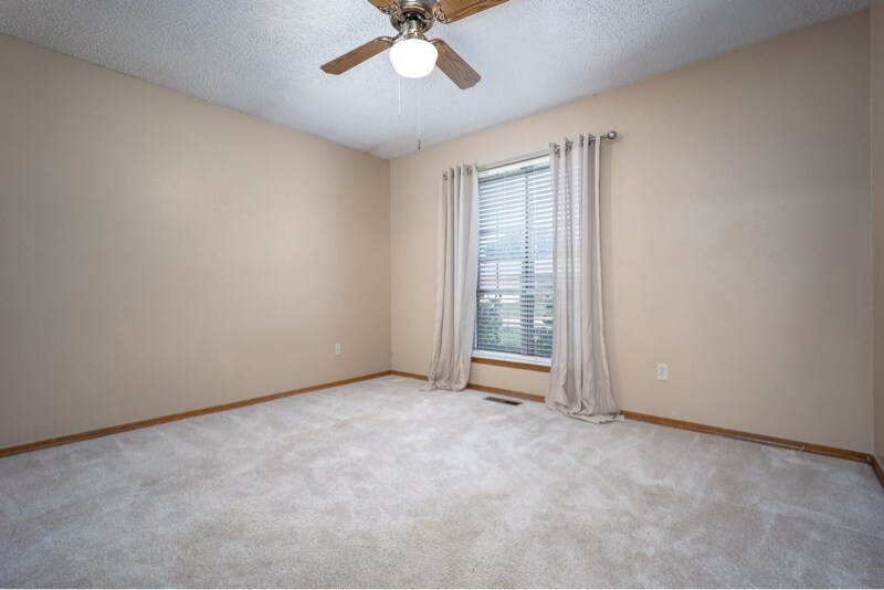 Building Photo - 1516 Craford Ct