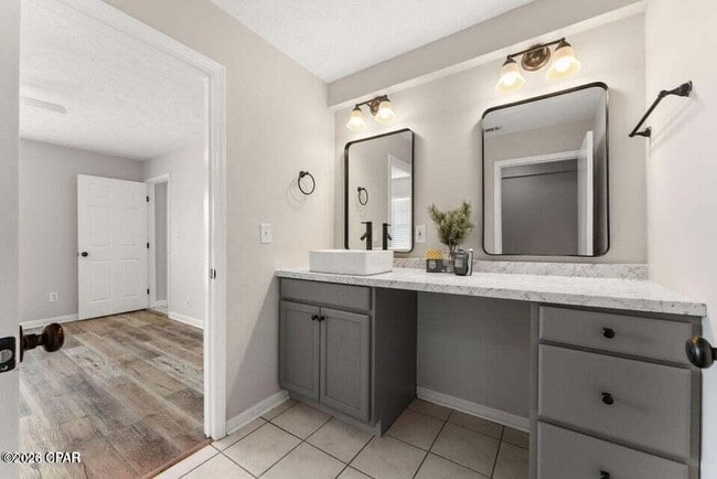 Building Photo - 9110 Sunshine Dr