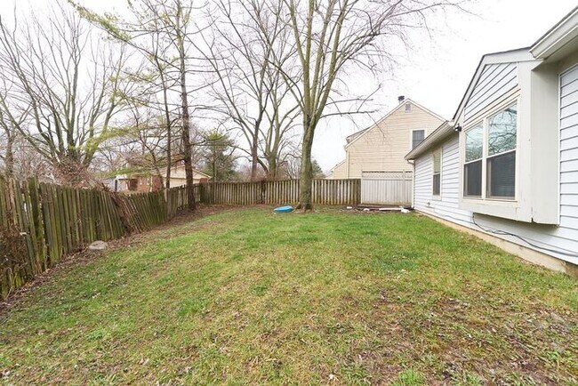 Building Photo - Updated Ranch with Deck in Pike Twp
