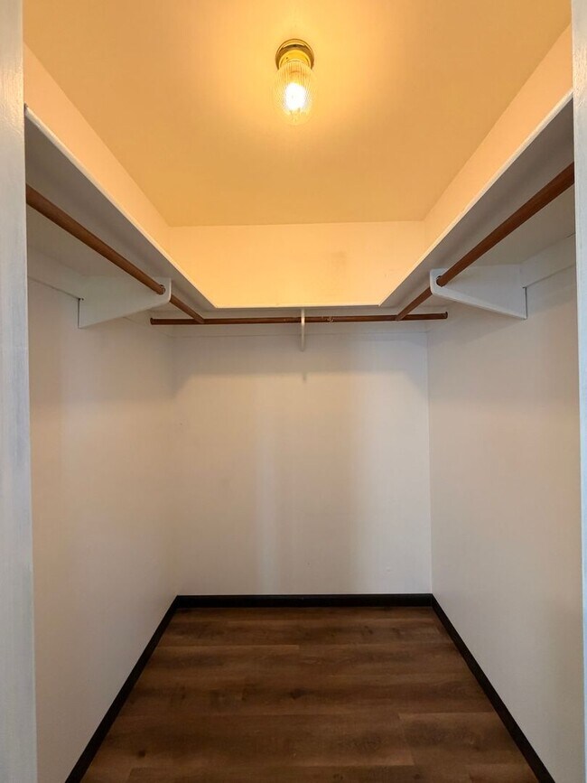 Building Photo - 179-179 Talon Pl
