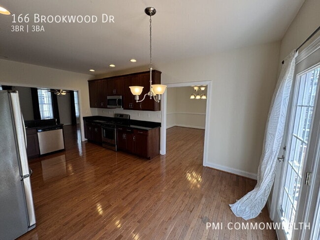 Building Photo - 166 Brookwood Dr