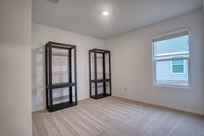 Building Photo - 2733 Slatewood Dr