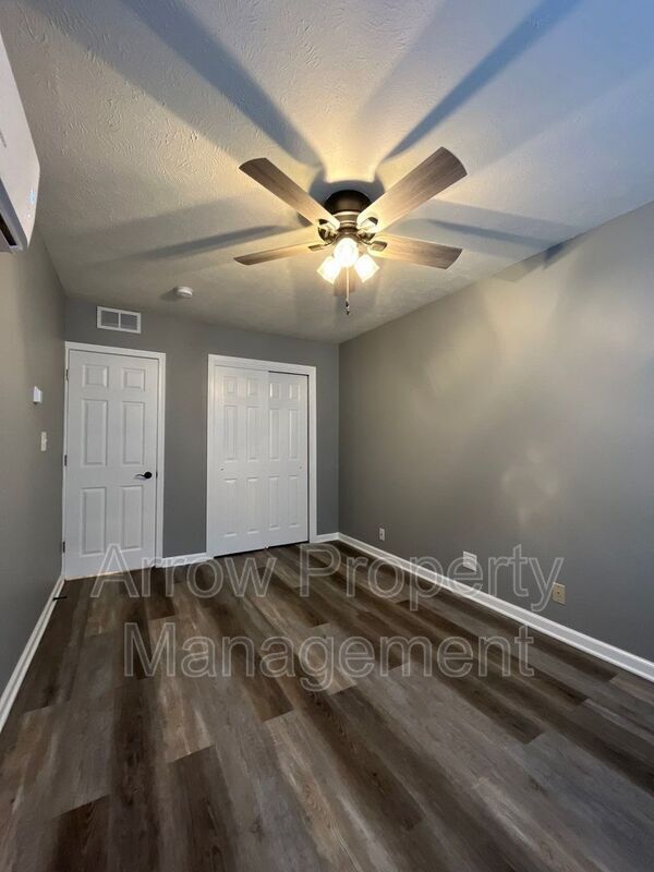 Building Photo - 1730 G St