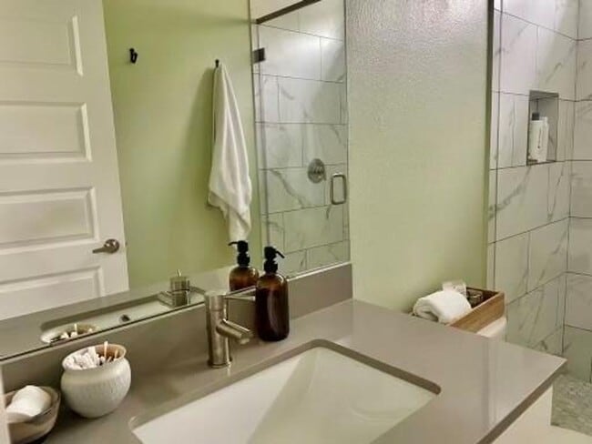 Building Photo - PRE-LEASE - Heart of the City! 2 bedrooms,...