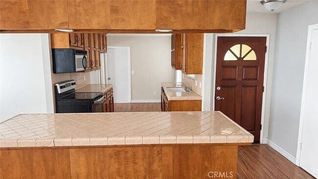 Building Photo - 23040 Pheasant Dr