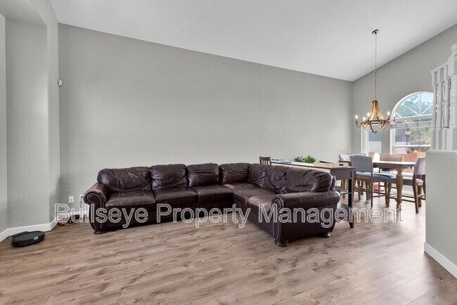 Building Photo - 809 S Lagoon Dr