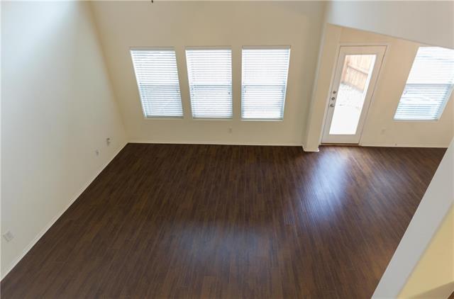 Building Photo - 10371 Darkwood Dr