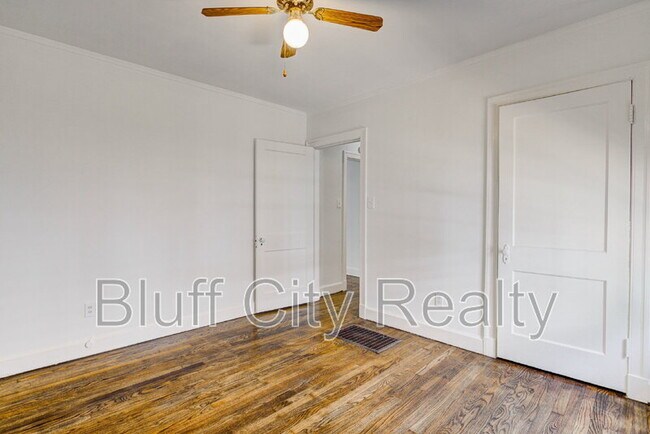 Building Photo - 3573 Spottswood Ave