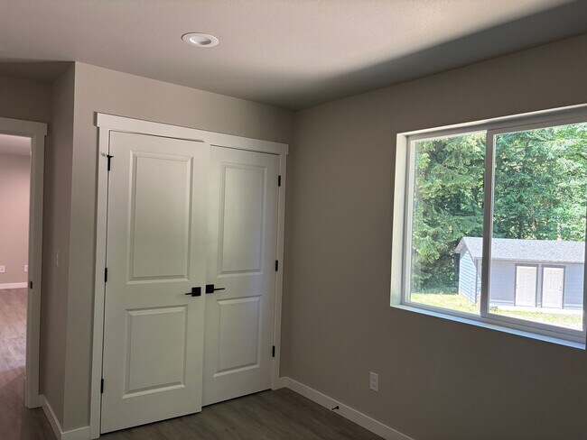 Building Photo - Beautiful New Construction Home with Priva...