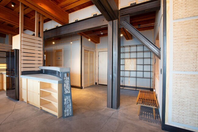 Building Photo - Architectural gem