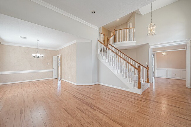 Building Photo - 13135 Finch Brook Dr