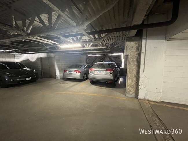 Building Photo - 221 E Cullerton St