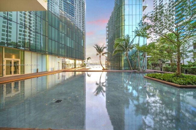 Building Photo - 1300 Monad Ter