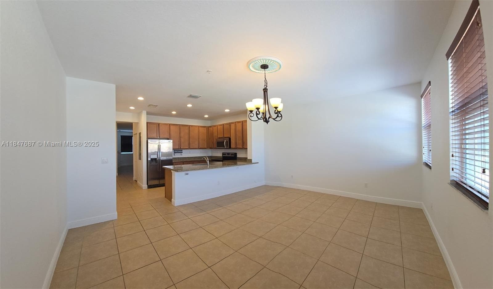 Building Photo - 929 SW 147th Ave
