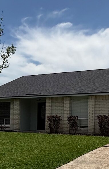 Building Photo - 17514 Heritage Cove Dr
