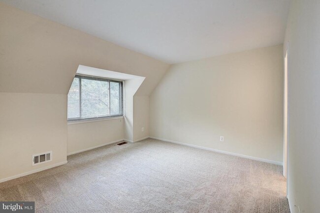 Building Photo - 1502 Farsta Ct
