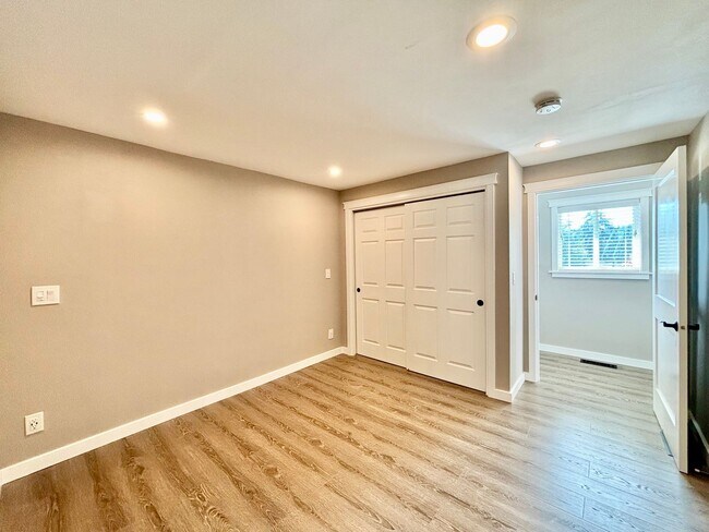 Building Photo - Charming Medina Home For Rent