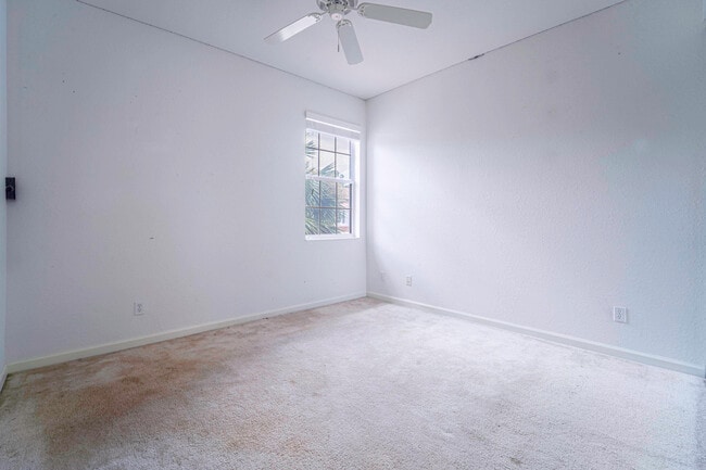 Building Photo - 2177 SW Cape Cod Dr