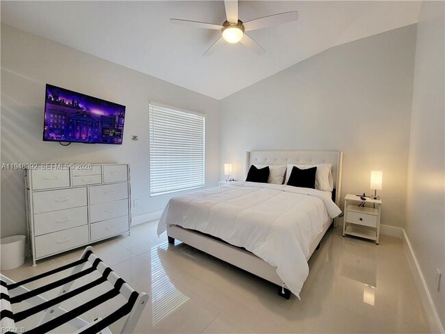 Building Photo - 237 SW 47th St