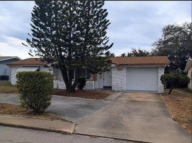 Building Photo - 7608 Camelot Rd