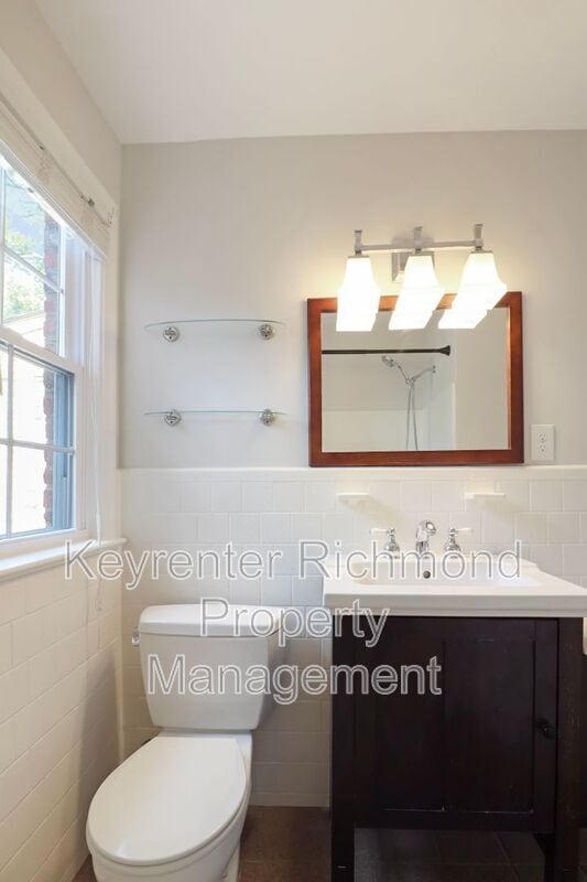 Building Photo - 1506 Antrim Ave