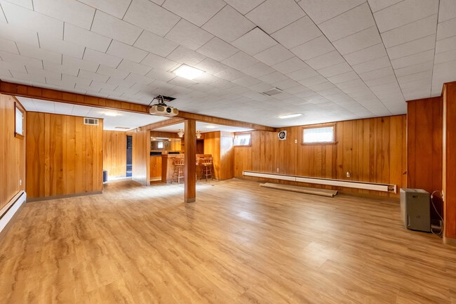 Building Photo - 4856 Wick Dr