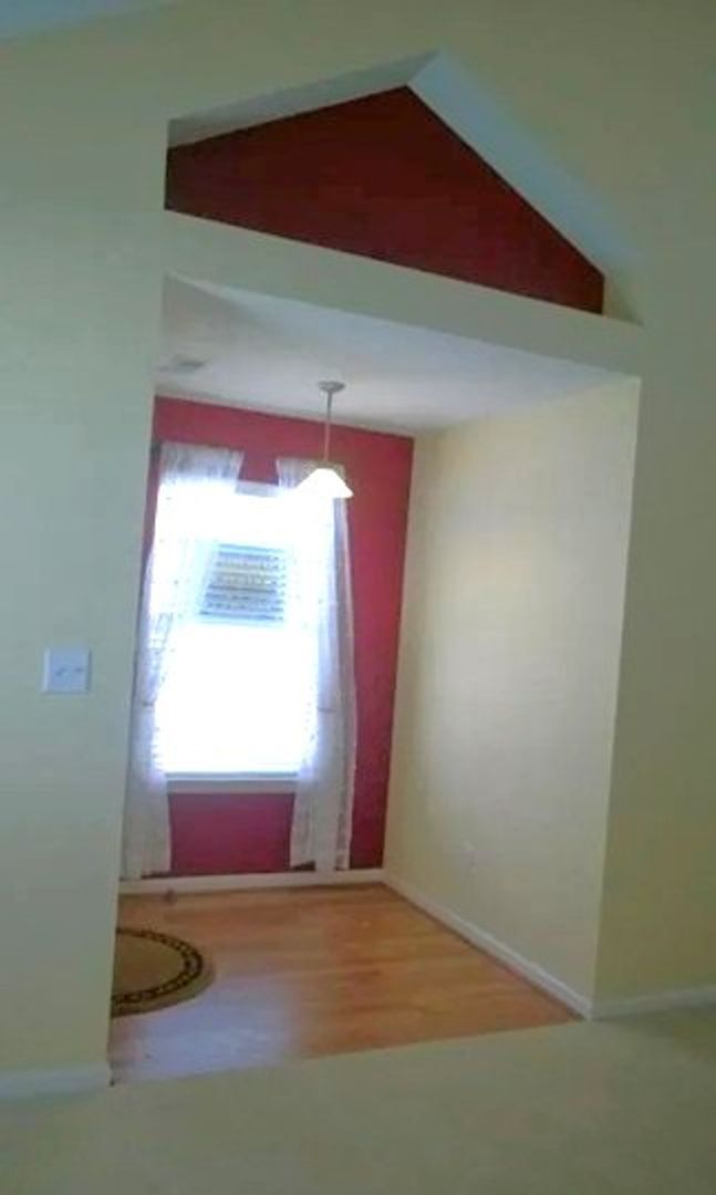 Building Photo - 2 bedroom/2 bathroom- Westgate at Williamsburg