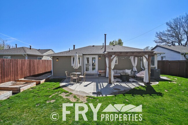 Building Photo - Updated Chaffee Park Home - Minutes from LoHi