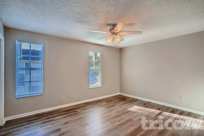 Building Photo - 1844 Mill Run Cir