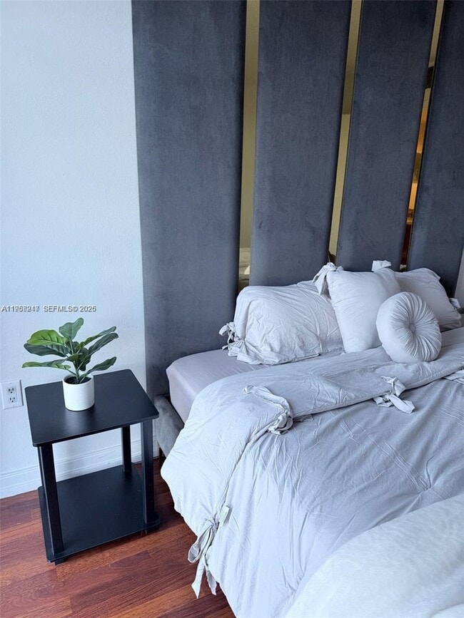 Building Photo - 3675 N Country Club Dr