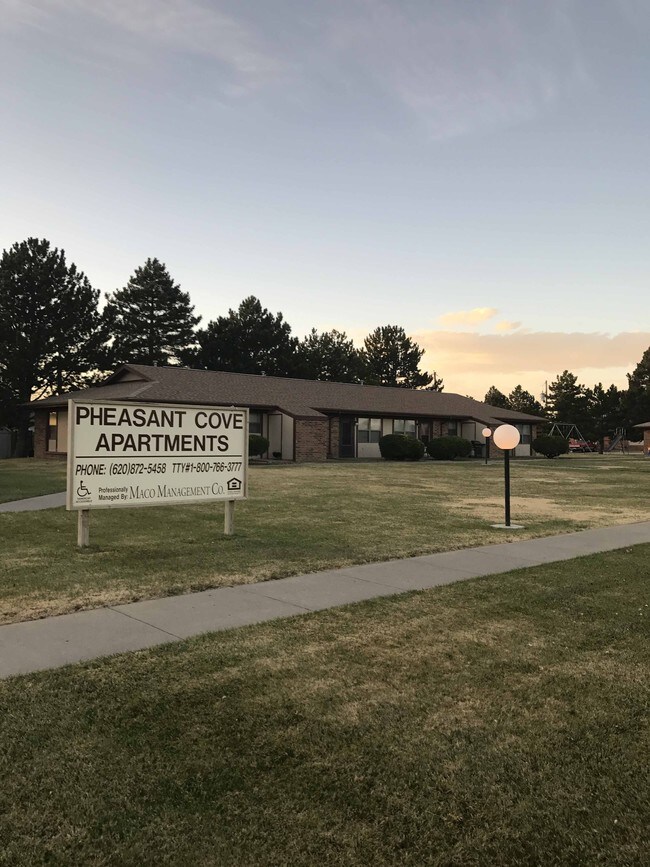 Building Photo - Pheasant Cove