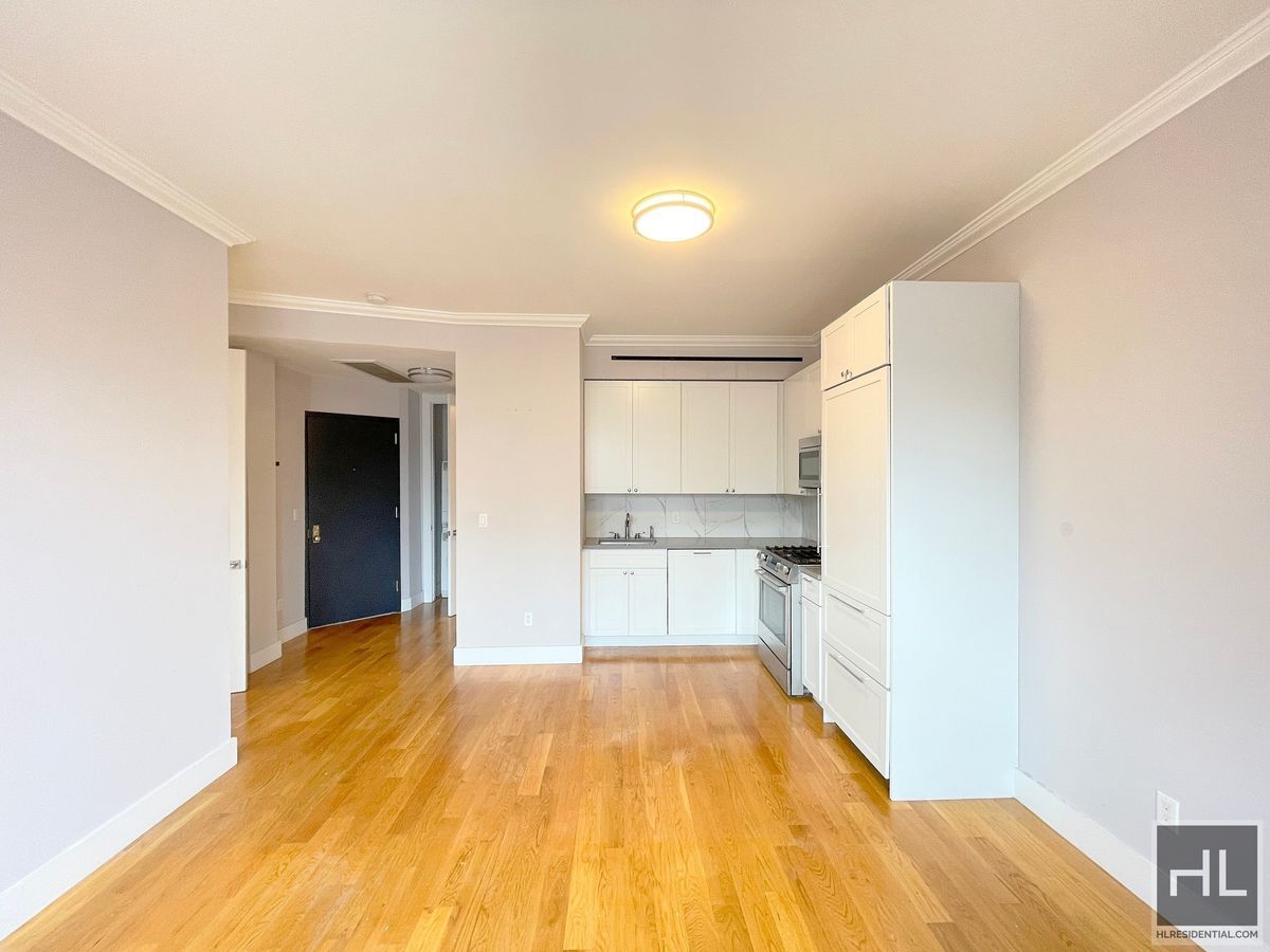 Building Photo - No fee 2 bed 2 bath with washer and dryer  - The Willard