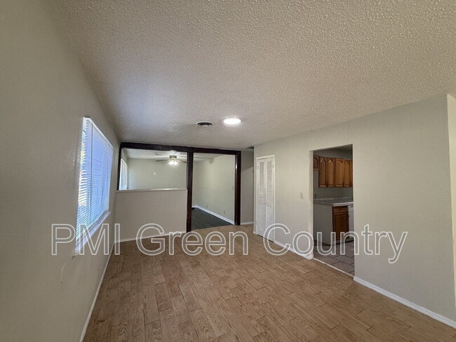 Building Photo - 3741 N Garrison Ave