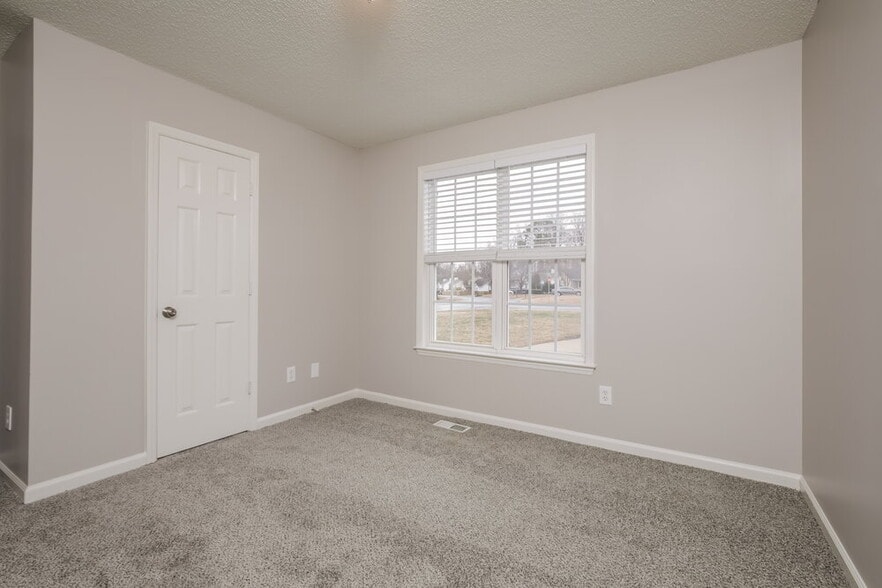 Building Photo - 100 Kildare Ct