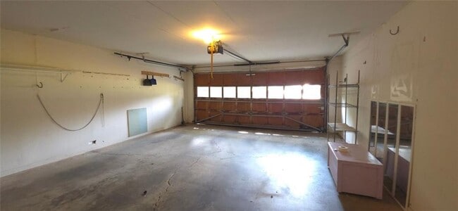 Building Photo - 6601 Brittwood Way