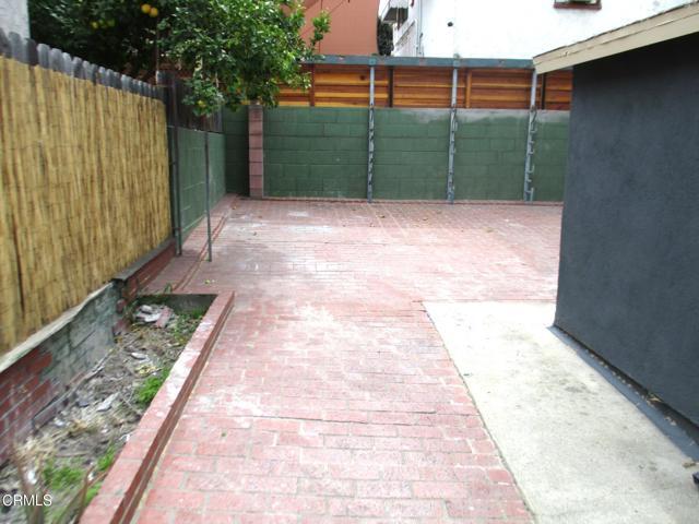 Building Photo - 1222 N Ave 49