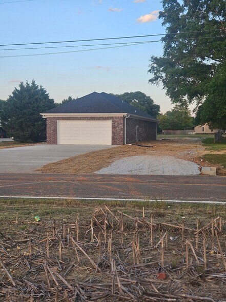 Building Photo - 20574 Johnson Rd