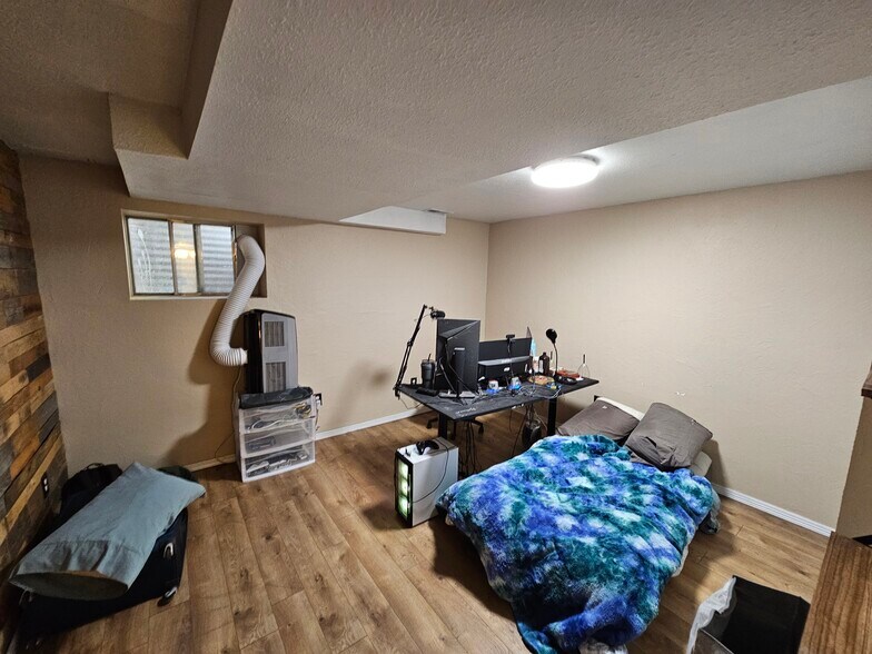 Building Photo - 4125 Charleston Dr