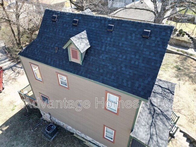 Building Photo - 105 Brooklyn Ave