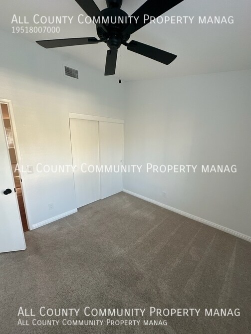 Building Photo - 1857 Creekside Dr