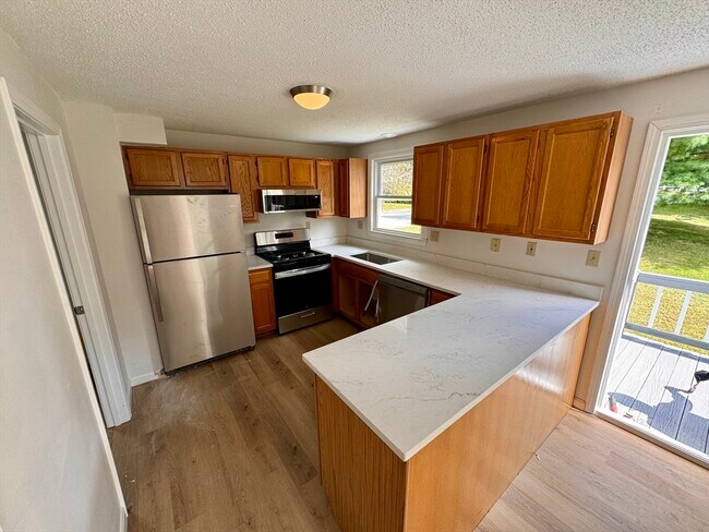 Building Photo - 47 Wyman Rd